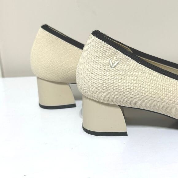Chic Black and Cream Block Heels - Picture 6 of 9